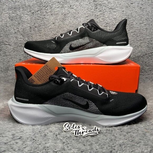 Nike Pegasus 41 NFL Las Vegas Raider Size 12.5 Men Black Silver White FZ5093-001 - Picture 2 of 9